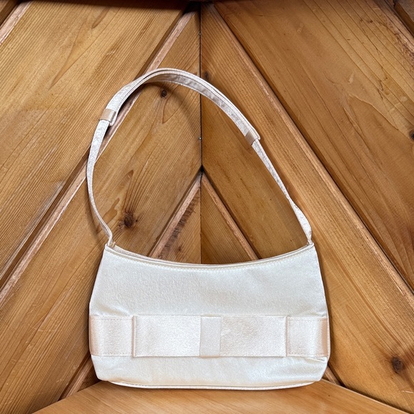 Handbags - Vintage Claire’s Pearl Purse